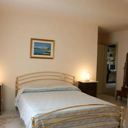 Porto Sleeps 16 Pool Wifi